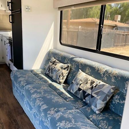 Rv2 Stunning Rv Private Netflix Freeparking Hotel Moreno Valley Eksteriør billede